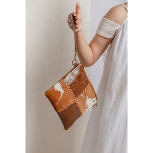 กระเป๋าผ้าแคนวาสแบบมีซิปปักลายสำหรับผู้หญิงแฟชั่นแนววินเทจสไตล์โบฮีเมียนสำหรับฤดูหนาว - Product Image 4