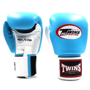 Guantes de Boxeo Profesionales Twins para Sparring y Kickboxing, Cuero Genuino de Vaca, Blanco y Negro, con Estampado Twins, Cierre de Velcro - Product Image 5