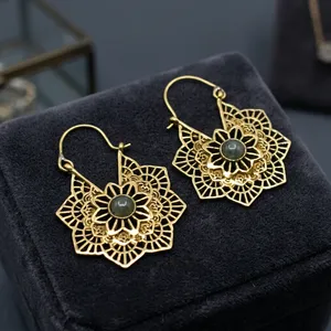 Labradorite หินต่างหูสีทองผู้หญิงของขวัญต่างหูทองเหลืองต่างหูห่วง - Product Image 1