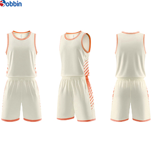 Uniforme de Baloncesto Personalizado de Alta Calidad, Transpirable, en Varios Colores, con Camiseta y Pantalones Cortos Sublimados - Product Image 3