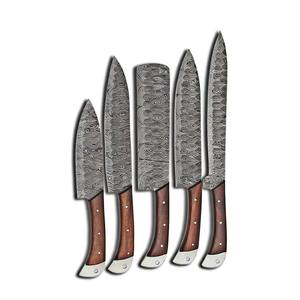 Couteaux de cuisine professionnels en acier Damas faits à la main, 5 pièces, manches en plastique, lame à pointe tombante, personnalisables OEM - MS Enterprise - Product Image 1