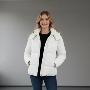 Blouson matelassé personnalisé pour femme – Élégant, décontracté, idéal pour l'extérieur en hiver, coupe ample, à capuche, couleur unie, rembourré en coton teint - Product Image 2
