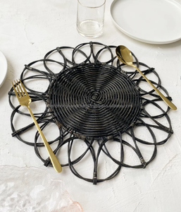 Tienphong – napperon en rotin noir 35cm | Napperon écologique 100% naturel pour la maison - Product Image 4