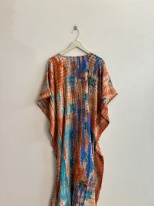 Robe kaftan longue en soie crêpe vintage tie and dye pour femme, tenue de détente - Product Image 6