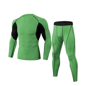 Conjunto de compresión para hombre fabricado en fábrica, conjunto de gimnasio de invierno de dos piezas con top ajustado y pantalones elásticos. - Product Image 2