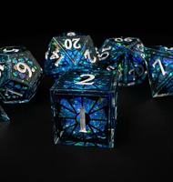 Jeu de dés en résine bleue à double couche, 7 pièces, effet verre teinté et chiffres dorés, dés polyédriques à bords tranchants, pour jeux de rôle et jeux de société
