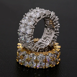 Anillo de compromiso y boda vintage de lujo con diamante de moissanita VVS de corte brillante redondo, certificado IGI, con engaste pavé y puntas. - Product Image 3