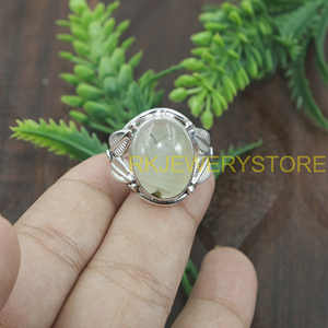 Bague en argent avec pierre précieuse naturelle Prehnite, design feuille fait main, large, style vintage, bijou de guérison, cadeau pour femmes et hommes - Product Image 6