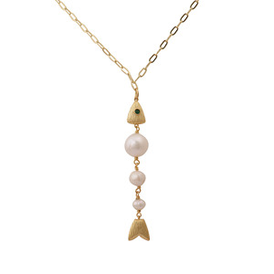 Collier de perles plaqué or style bohème avec pendentif poisson en quartz émeraude, bijou délicat à plusieurs rangs avec breloque goutte de perle, cadeau pour femme - Product Image 2