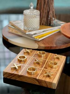 Juego de Mesa Tic Tac Toe de Madera con Piezas de Latón Estampadas en Lámina Dorada, Ecológico, de Lujo, Abstracto, de Estrategia para 2 Jugadores - Product Image 3