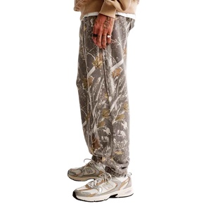 SOLID INTERNATIONAL Jogger décontracté en toile respirante à coupe droite, avec impression par sublimation et logo personnalisé, cordon de serrage à la taille - Product Image 3