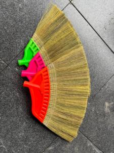 หัวไม้กวาดทำจากวัสดุธรรมชาติหลากสีสัน ขนแปรงจากหญ้าธรรมชาติ เป็นมิตรกับสิ่งแวดล้อม สำหรับทำความสะอาดพื้น ชุดเปลี่ยนที่ทนทาน - Product Image 6