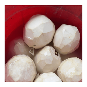 Fruta de pan (breadfruit) congelada IQF, procesada a partir de piezas naturales de fruta de pan para freír, asar y preparar culinariamente, origen Vietnam. - Product Image 2