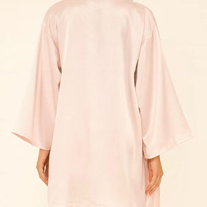 Ensemble de lingerie sexy et élégante en satin pour femmes, robe en trois pièces avec soutien-gorge et culotte - Product Image 1