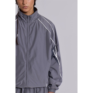 Conjunto Deportivo de Dos Piezas, Chaqueta Cortavientos Holgada de Nailon Unisex, con Ribete Curvo y Cuello Alto, Fabricante OEM - Product Image 4