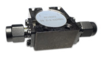 High Isolation RF Coaxial Isolator 2.2-3.5GHz 20-25dB Low Insertion Loss S-M-A for RF Amplifier Protection