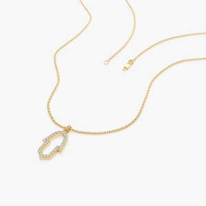 Nuevo Collar Hamsa de 14k, Clásico y en Tendencia, Chapado en Oro de 14K sobre Plata de Ley 925 con Moissanita, Perfecto para Fiestas - Product Image 3