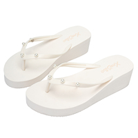 Tongs compensées pour femmes avec bride perlée, plateforme en EVA, semelle épaisse, antidérapantes, légères et confortables pour la plage, la piscine et l'extérieur