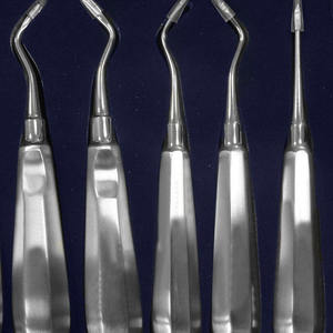 Ensemble d'élevateurs dentaires incurvés de qualité supérieure pour racines, en acier inoxydable, 10 pièces, avec emballage en boîte cartonnée bleue - Product Image 5
