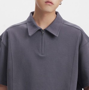 Polo à manches courtes en tricot uni pour homme avec fermeture éclair, style décontracté, longueur normale - Product Image 3