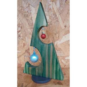 Árbol de Navidad Moderno y Minimalista para Mesa, Decoración Artesanal de Madera y MDF para la Temporada Festiva - Product Image 4