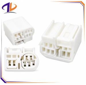 Connecteur électrique automobile 7 broches blanc mâle/femelle à contacts en cuivre et boîtier en nylon pour faisceau de câbles de véhicule - Product Image 1