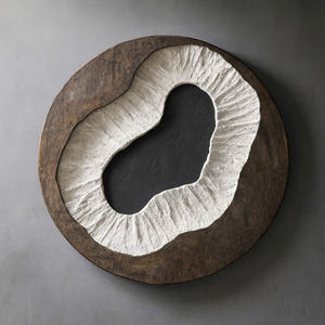 Sculpture murale unique en bois organique, artisanale, pour la décoration murale du salon. - Product Image 1