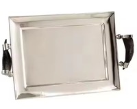 Plateau de service de luxe carré classique en acier inoxydable martelé, avec poignées latérales en corne foncée, multifonctionnel, idéal pour les mariages - Vente chaude