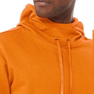 Sudadera con capucha de algodón pesado para hombre con logotipo personalizado con impresión digital de calidad 100% negra para la temporada de invierno - Product Image 5