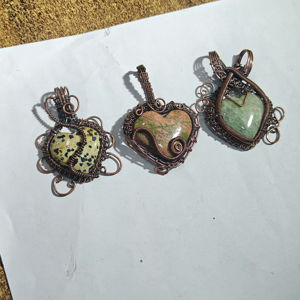 จี้ห้อยคอรูปหัวใจโรแมนติก หุ้มทอง 18K ดีไซน์หรูหรา ผลิตจากโลหะผสมคุณภาพสูง งานฝีมือชั้นเยี่ยม เหมาะสำหรับงานหมั้น งานแต่งงาน และวันครบรอบ - Product Image 1