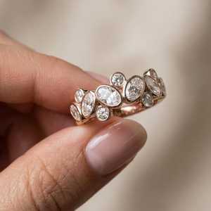 Anillo moderno con diamantes de corte ovalado y redondo para mujer, de oro rosa de 14 quilates, para recuerdos especiales, regalo de boda, joyería sorpresa para esposa - Product Image 2
