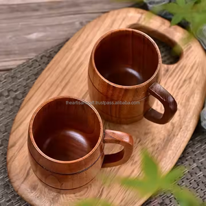 Chope à bière en bois fabriquée à la main pour bars rustiques et usage extérieur par Artisan Craft - Product Image 3