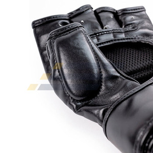 Gants de sparring en cuir véritable pour MMA professionnels, gants de sparring lourds pour MMA, équipement de boxe, gants d'entraînement personnalisés - Product Image 6