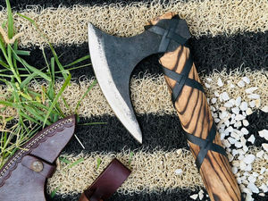 Hacha Vikinga de Doble Hoja de Acero Inoxidable Forjada a Mano, Mango de Madera de Fresno de Grado Industrial, Garantía de 3 Años, Uso en Supervivencia, Bodas - Product Image 5