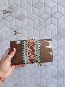 Nueva Cartera de Cuero con Grabado a Mano, Estuche para Teléfono, Elegante Cartera de Cuero Vacuno con Pelaje, Multiusos, Estilo Western - Product Image 2