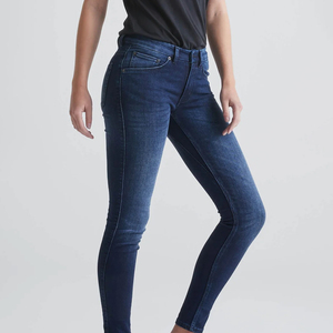 Pantalon en jean pour femmes, design personnalisé, OEM ODM, prix d'usine premium, confortable, élégant, fournisseur de vêtements de haute qualité - Product Image 4