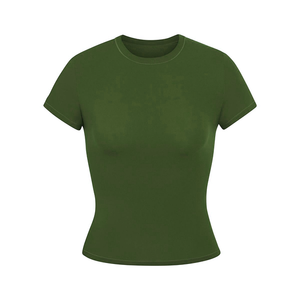 T-shirt uni doux pour femme – Vêtement personnalisé de qualité supérieure pour les promenades matinales, les séances de yoga et le confort quotidien décontracté - Product Image 5