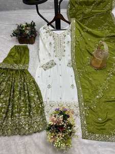 Traje Sharara de Seda Chinon de Diseñador con Bordado Pesado y Lentejuelas, y Dupatta – Conjunto Étnico para Mujer para Bodas y Fiestas - Product Image 6