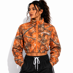 Chaqueta corta de camuflaje para mujer al por mayor, con estampado de hojas de bosque, cortavientos con cremallera, ligera, para actividades y baile. - Product Image 2