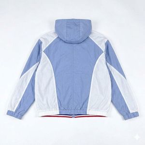 Conjunto Deportivo de Nylon de Alta Calidad con Logotipo Personalizado OEM para Hombre, Chaqueta Cortavientos y Pantalones Cortos Reflectantes, Ropa Deportiva Urbana - Product Image 3