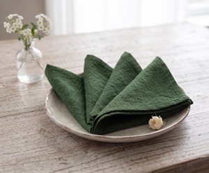 Großhandel 100% Baumwolle Bio Wiederverwendbare Handgemachte Amerikanische Moosgrüne Quadratische Serviette Umweltfreundlich Einfarbig 15x15cm - Product Image 2
