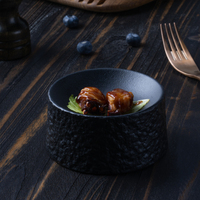 YAYU Vaisselle sur pied personnalisée en porcelaine de pierre blanche pour hôtel, assiette à dessert et support à apéritif en céramique noire pour restaurant