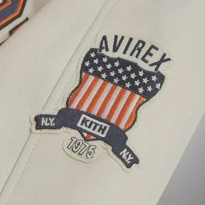 แจ็คเก็ตหนัง Kith x Knicks Avirex, แจ็คเก็ตวาร์ซิตี้ทีม New York Knicks, แจ็คเก็ตบอมเบอร์สีครีม, แจ็คเก็ตสตรีทแวร์, แจ็คเก็ตหนังสั่งทำพิเศษ - Product Image 5