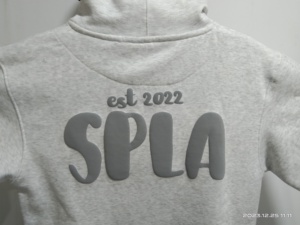 Sudadera con capucha de talla grande en blanco y manga larga con bolsillos tipo canguro lisos de calidad superior con logotipo personalizado, sudadera cómoda de calidad superior para hombre - Product Image 3