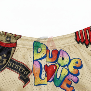 Shorts de plage personnalisés pour hommes, imprimés par sublimation, 100 % polyester, écologiques, légers, entièrement imprimés, 2026 - Product Image 2