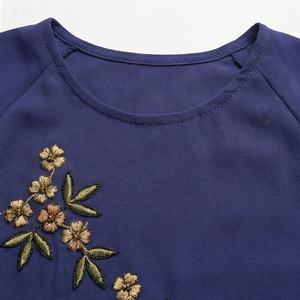 2025 OEM Kimono Abaya pour femmes musulmanes, en tissu polyester épais, doux et très extensible, col en V, manches longues, pour fêtes, Ramadan, mariages - Product Image 4