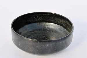 Bol à collation en céramique bleu sarcelle rustique, forme ronde compacte, finition artisanale, durable, sans danger pour les aliments, parfait pour les trempettes, les sauces et les desserts - Product Image 5