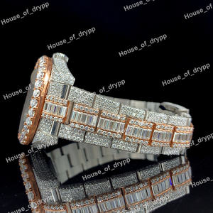 Reloj de Moda para Hombre con Diamantes Moissanite, Acero Inoxidable, Esfera Bicolor, Cristal Azul, Anillo GMT, Diseño de Brazalete Totalmente Adornado con Piedras - Product Image 2