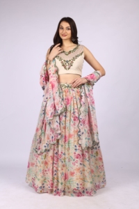 La mejor opción para fiestas: Lehenga Choli estampado para mujer con dupatta de organza y adornos de cuentas, un atuendo elegante para festivales. - Product Image 6