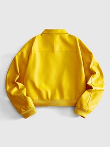 เสื้อแจ็คเก็ตบอมเบอร์ PU สีเหลืองสำหรับผู้ชาย สไตล์ชุดทำงาน ปกคอพับ ปิดด้วยซิป มีกระเป๋า ทรงปกติ ใส่สบาย เหมือนเสื้อแจ็คเก็ตหนังสำหรับผู้ชาย - Product Image 2
